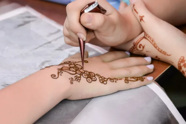 henna aritist in dubai